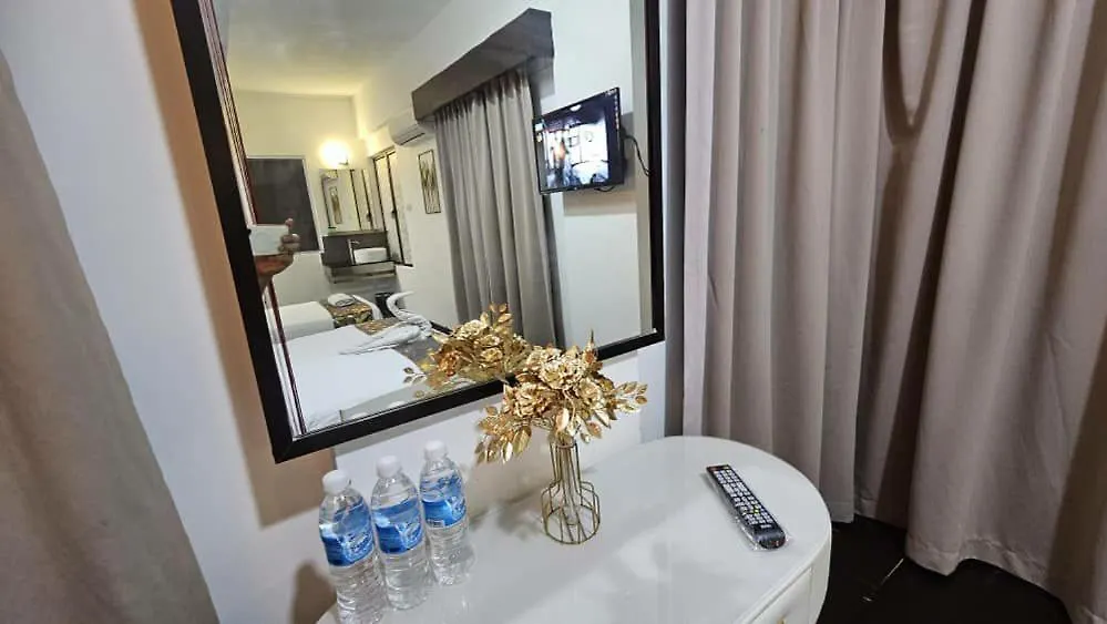Warisan Hotel Kota Kinabalu 2*,  Malaysia